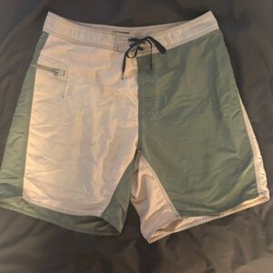 Patagonia Men's Green and Cream Board Shorts size 35